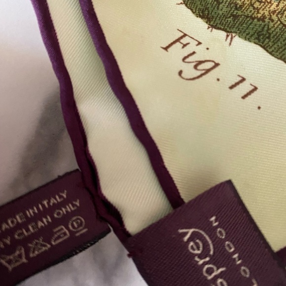 𝅺VERY RARE Asprey collectible silk scarf - Picture 2 of 6